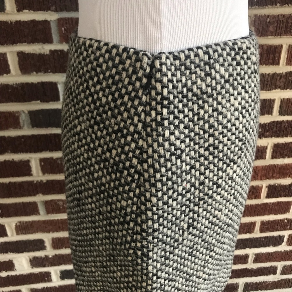 J.Crew Gray Wool Checkered Skirt Size 4 - Picture 3 of 8